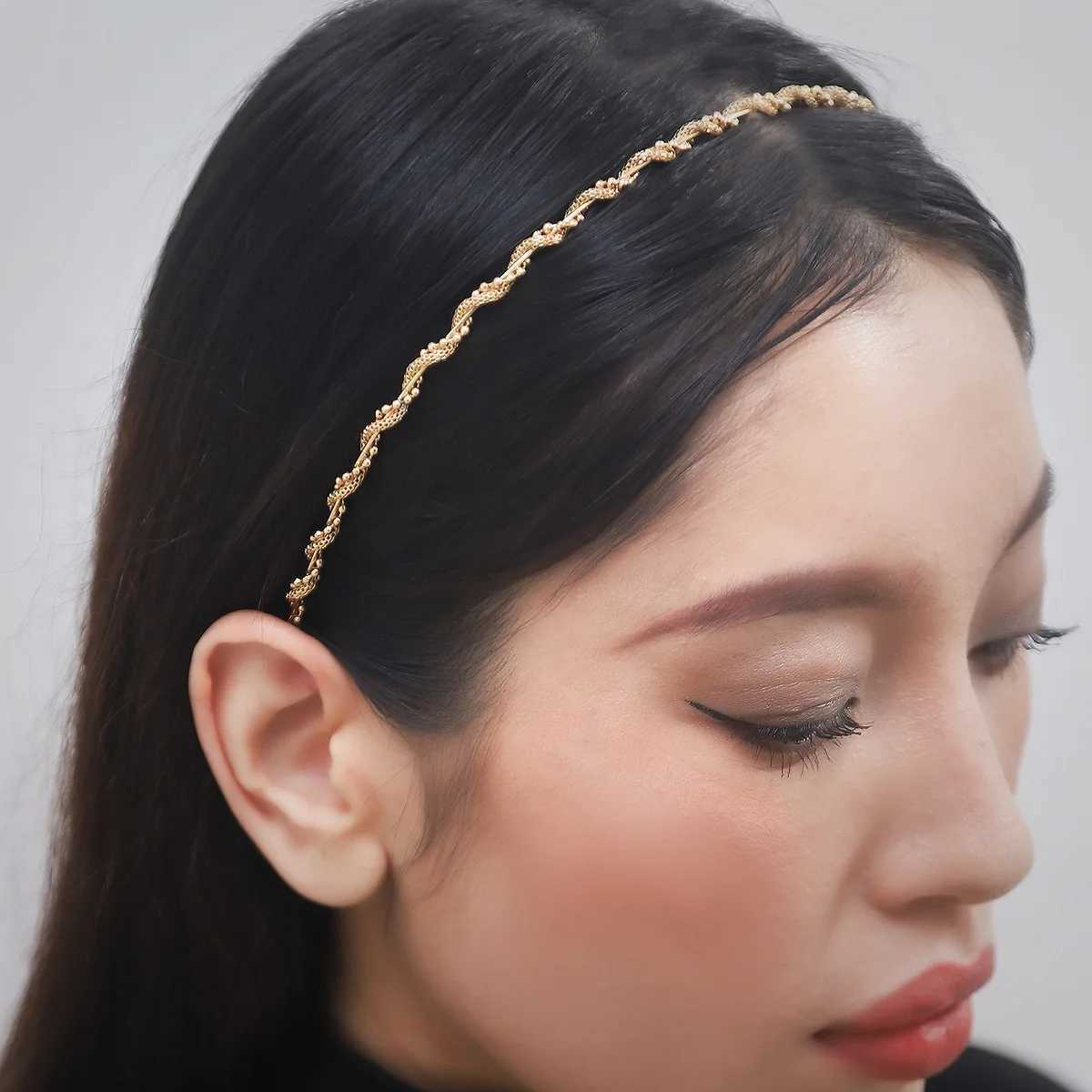 1PC Simple hair accessories womens wavy hair band Japanese-Korean version headwear twisted water diamond pearl headwear D260326