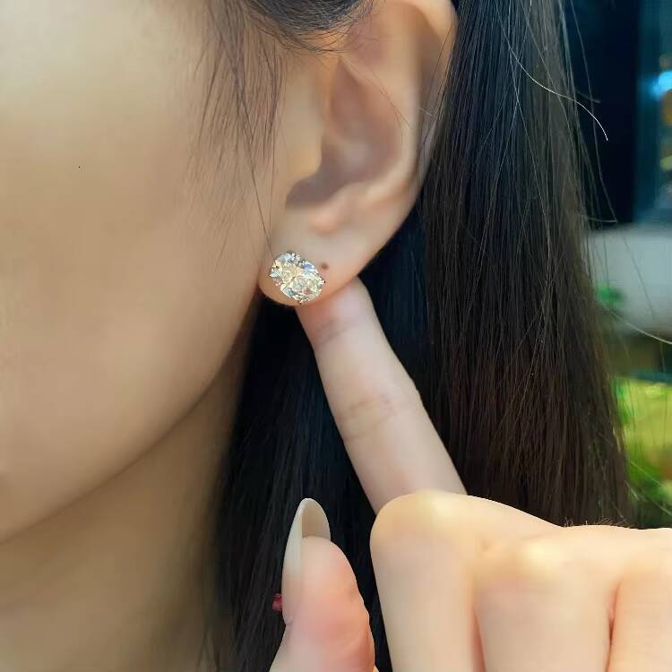 Classic 2ct Oval Laboratory-grown Diamond Stud Earrings Pt950 Platinum Plated 18K Solid Gold Trendy Womens Jewelry
