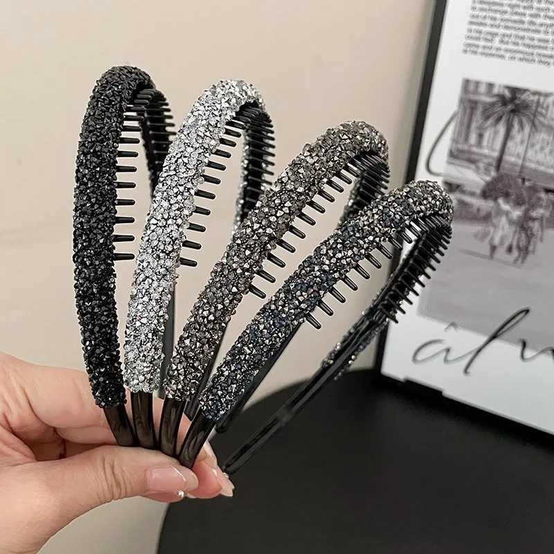 2/4Pieces Headwear of Girls Toothed Rhinestone Non-Slip Headbands Not Strangle The Head Smooth and Not Clogging Hair D260326