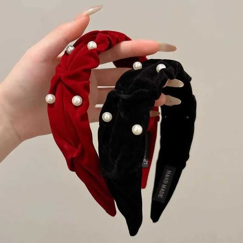 1 vintage velvet pleated hairband for women - pearl wide-brimmed headband simple and versatile elegant hair accessory D260326