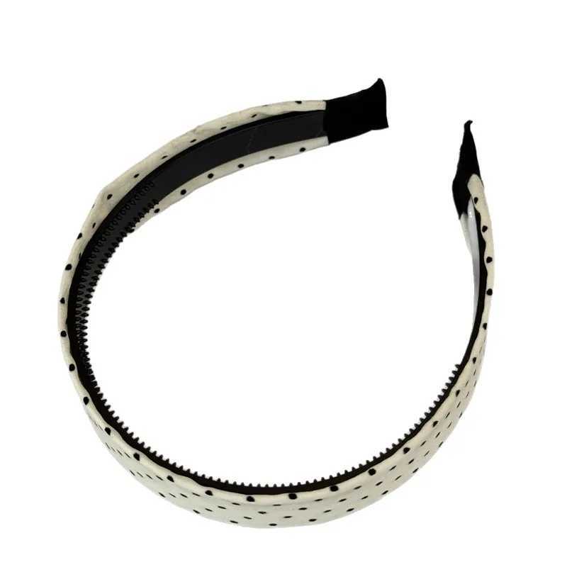 2026 Casual Korean Polka Dot Hairband Fashion Simplicity Black White Color Non-Slip Grip Headband for Women Chic Hair Accessory D260326
