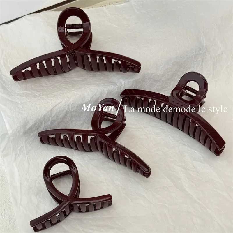 Simple fashion slightly drunk retro dark red grab clip temperament cross hairpin large back head disc hair shark clip H260326