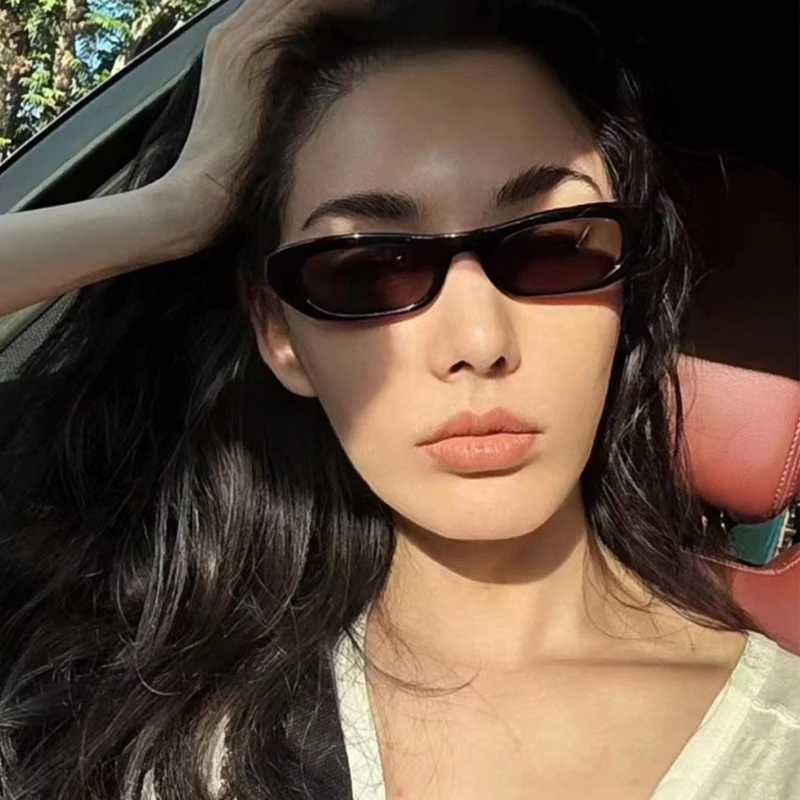 Cycling 2024 Retro Oval Frame Sunglasses Personalized Small Frame Jelly Color Trend Glasses Street Shooting Sun Glasses Female D260326