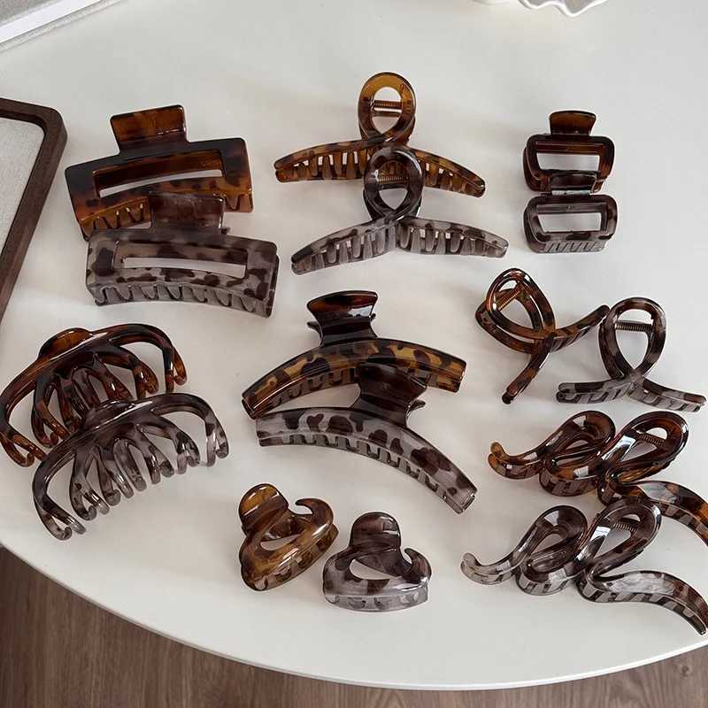 Leopard Large Hair Claw Clips Geometric Crab Hair Clamps Women Girls Simple Shark Barrettes Hairpin Ponytail Hair Accessories H260326