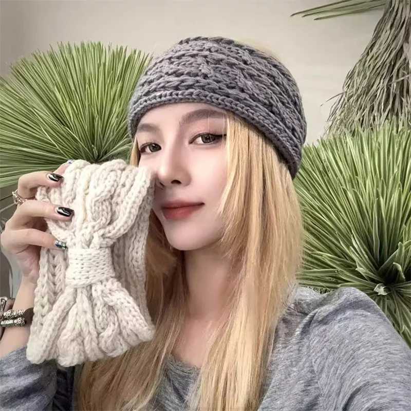Korean INS Bow Shaped Twists Knitting Hair Band Winter Keep Warm Windproof Hair Hoop Headwrap Fashion Sweet Girls Streetwear D260326
