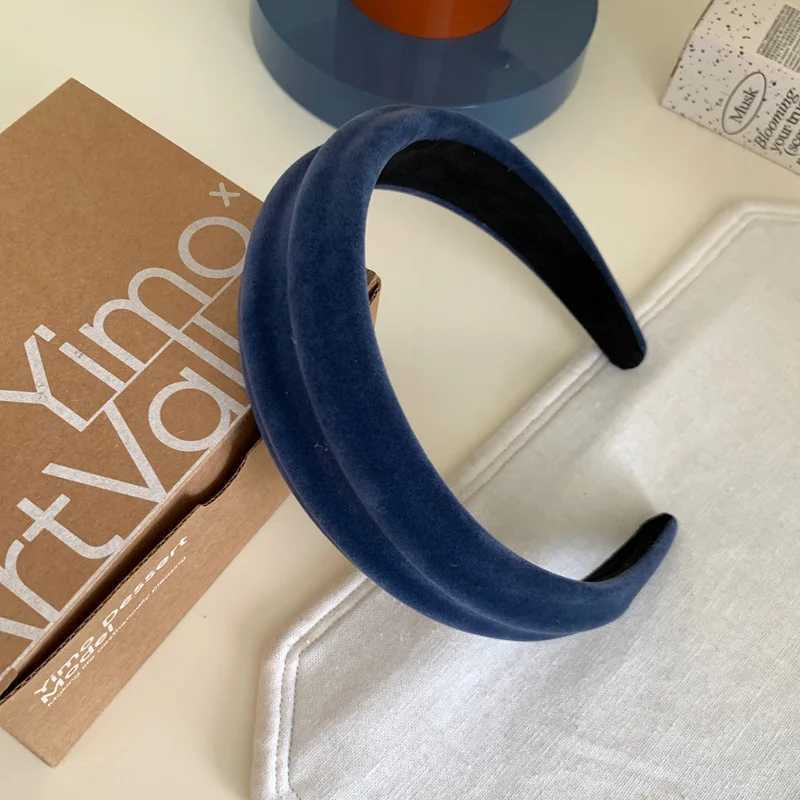 Winter Flannel Headband Non Slip Hair Accessories for Women Fashion Embossed Design Hair Hoops Headbands for Women D260326