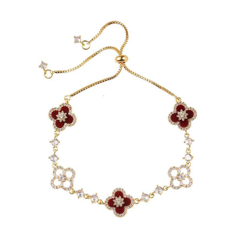 Light Luxury Cherry Blossom Pink Shell-like Clover Bracelet Women's Stylish Chic Jewelry,Lucky Four-Leaf Flower Design