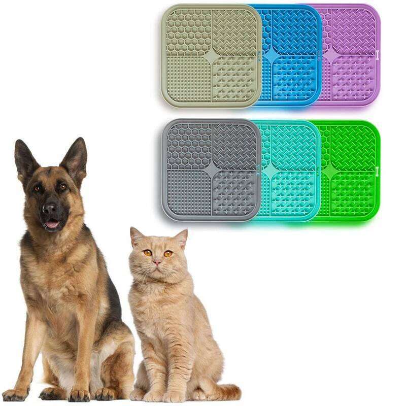 Pet Placemat Cat Slow Feeding Mat Dog Lick Mats Silicone Pets Eating Slowly Food Pad Cats Dogs Distracted Licking Plate Cutlery 26Y0326