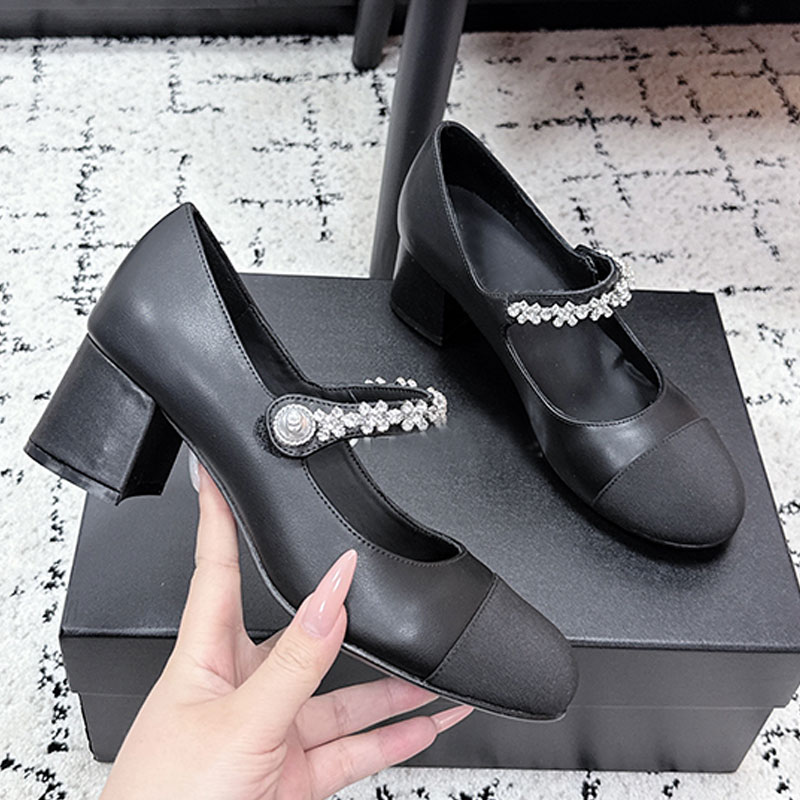 Sandals Designer Women Luxury Womens High Heels Fairy Water Diamond Chain Coarse Straw Shoes Black Miss Mary Jane shoes Rhinestone decoration with thick heel sole