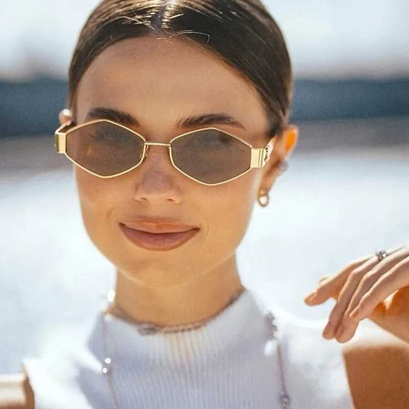 Fashion Hexagon Sunglasses for Women Retro Gold Frame Beach Vacation Travel Driving Glasses D260326