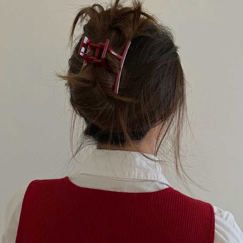 New Women Red Bright Color Hair Claws Barrettes Hairpins Large Ponytail Hair Clips Girls Hair Accessories Shark Clip Hairgrip H260326