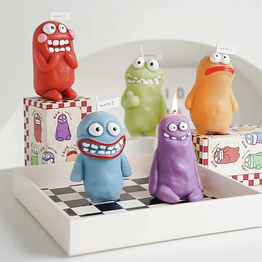 1PCS Clay Man Monster Scented Candle Wholesale Funny New Year fragrance Birthday Gift With Hand Gift Handcrafted Scented Candle H260326