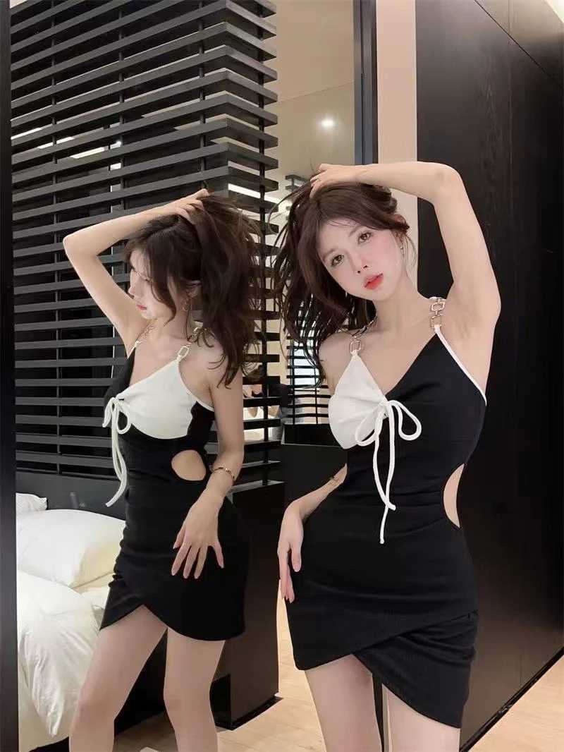 Summer color contrast chain sexy backpack-hip skirt Europe and the United States spice girls slimming halter dress female M260326