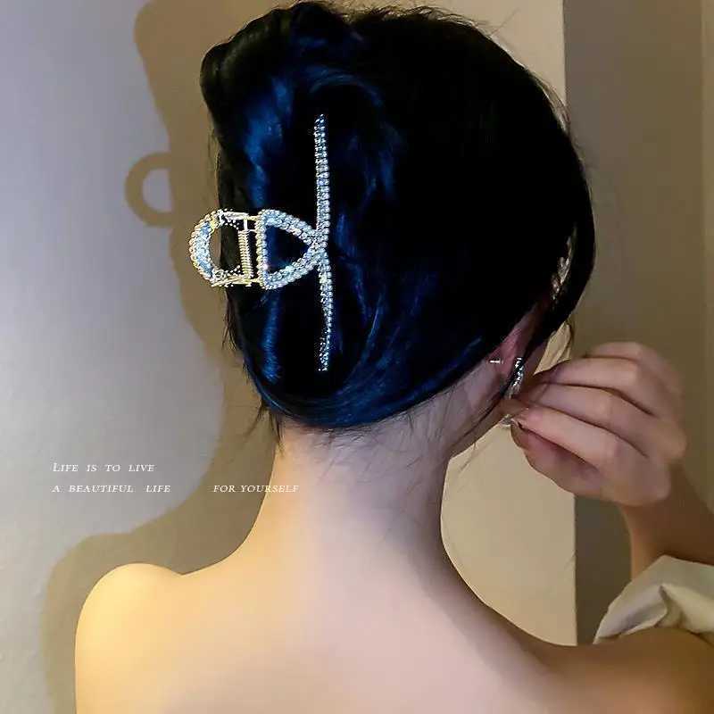 New Pearl Diamond Plate Hair Claw Clip Non-slip Metal Large Shark Clip Crab Hair Clip Women Hair Clips Accessories H260326