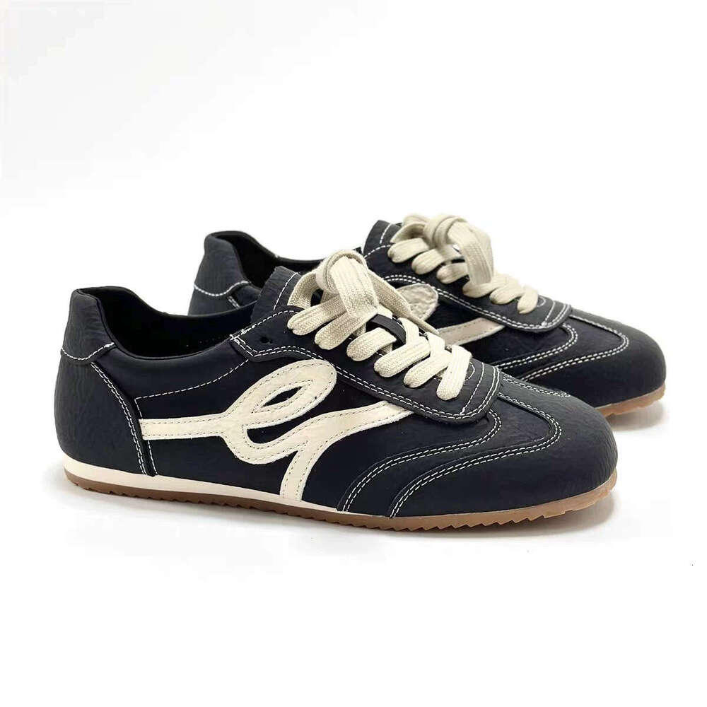 Soft leather new fashion trendy flat non-slip German training shoes women casual versatile white sneakers leather thick-soled Retro designer shoes