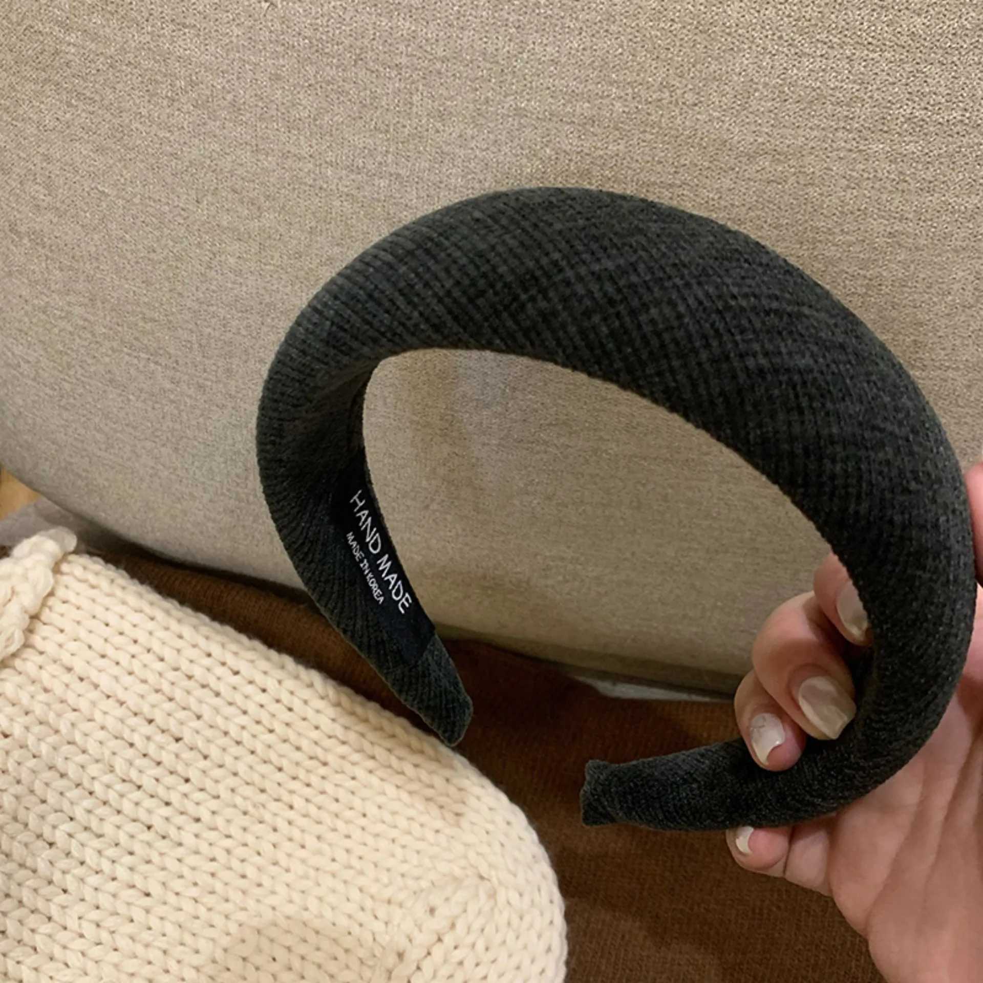 Retro Wide Padded Headband New Korean Soft Corduroy Chenille Hairband for Women Face-framing High Crown Hair Hoop Solid Headwrap D260326