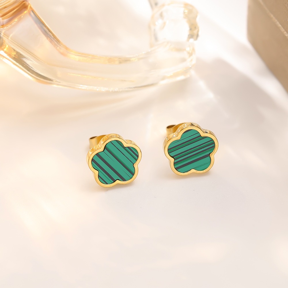 Designer Earring Stainless Steel Lucky Five petal Clover Flower Srud Earrings for Women Enamel Shell Pearl Simple Fashion Gift Jewelry drop shipping