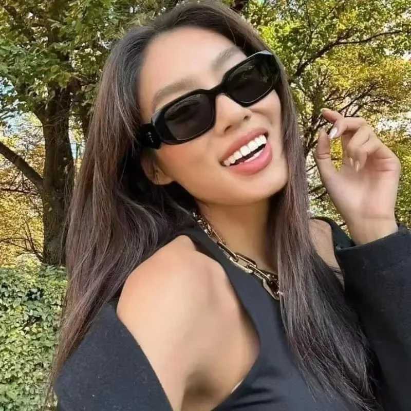 1pc 2025 New Sunglasses for Men Women Trendy Sun Glasses Goggle Man Brand Designer Square Glasses Shades Female Eyewear D260326