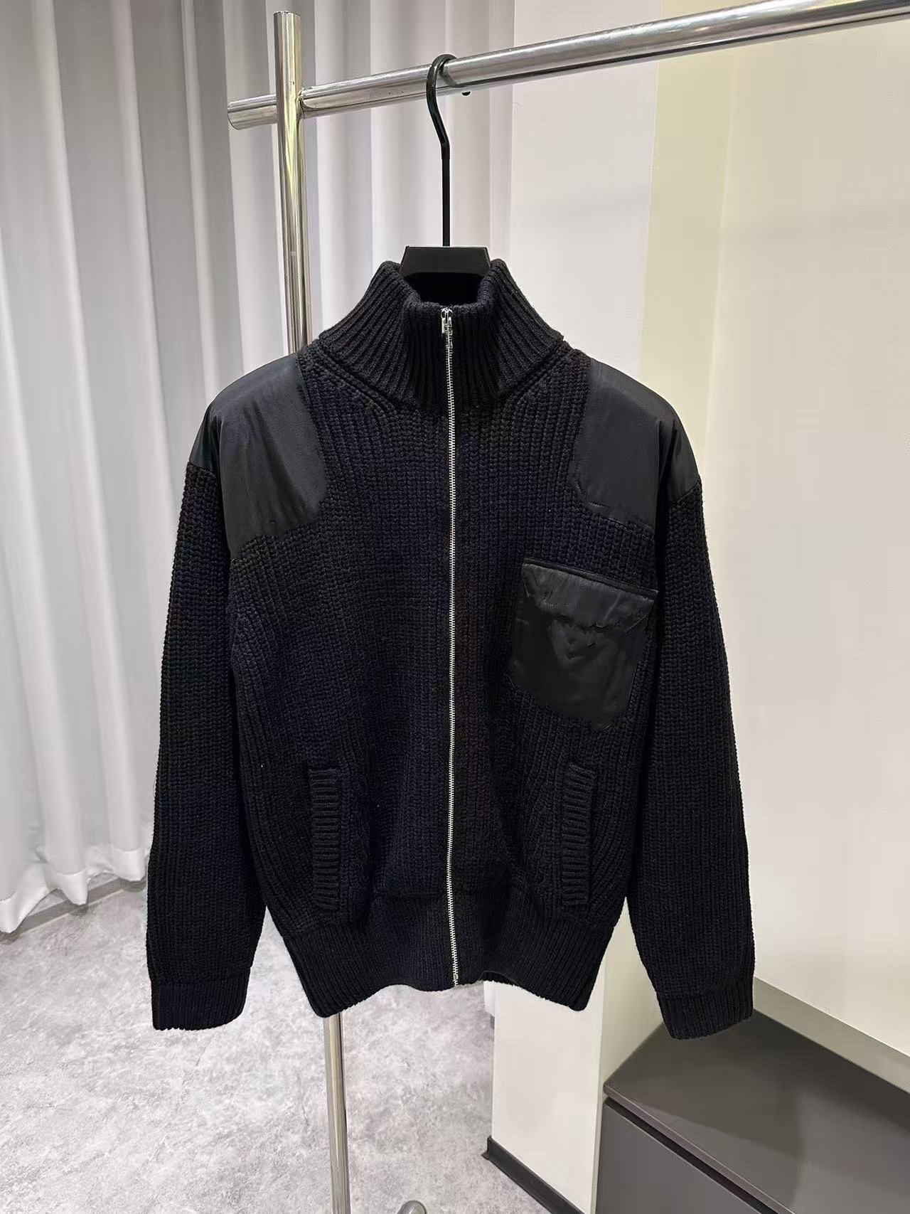 Men's Autumn Winter 2026 Leather Patchwork Knit Sweater Fashion Stylish New Coat