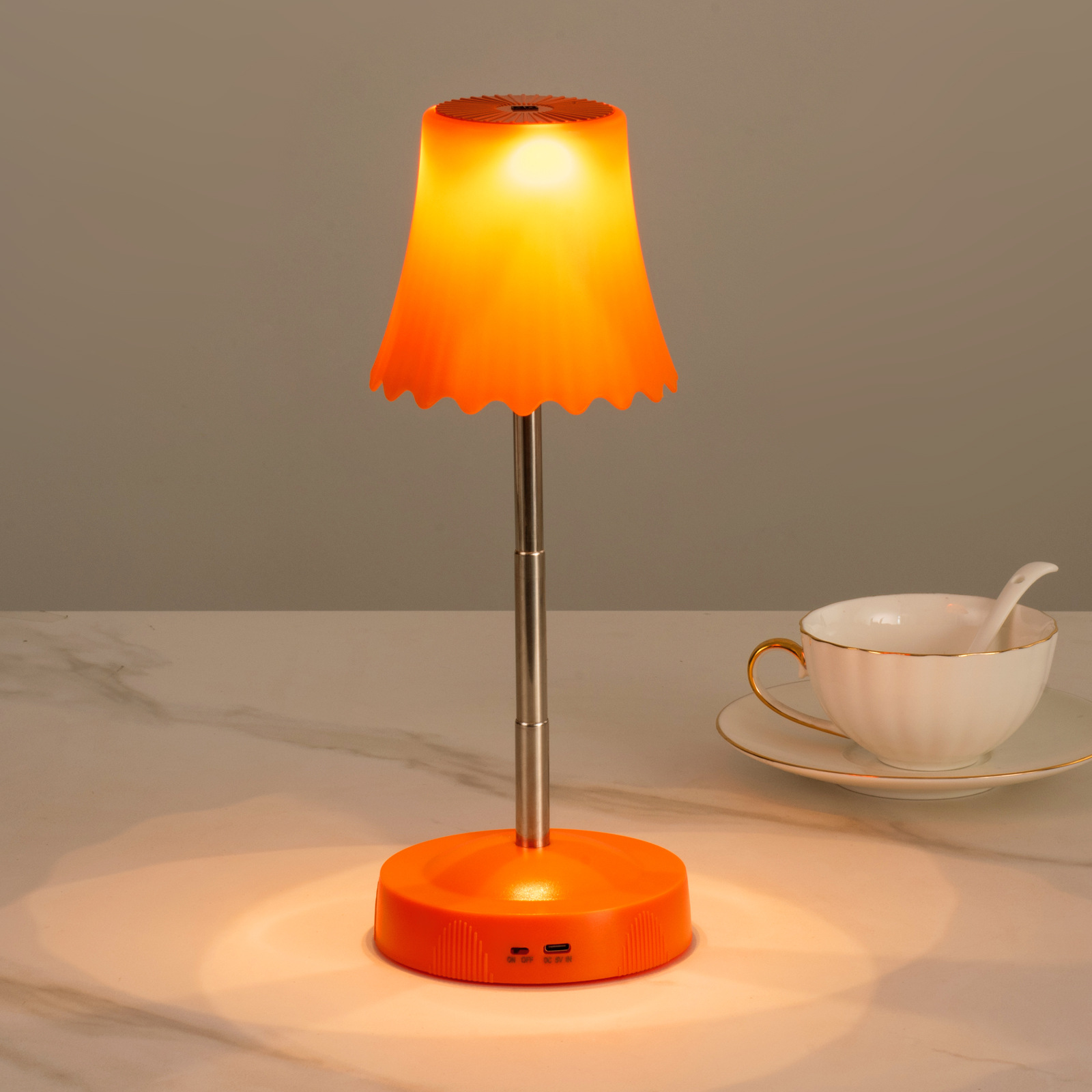 Vintage Petal Table Lamp, Rechargeable RGB Atmosphere Light, Touch Dimmable USB Bedside Lamp, Multi-color Decorative Light