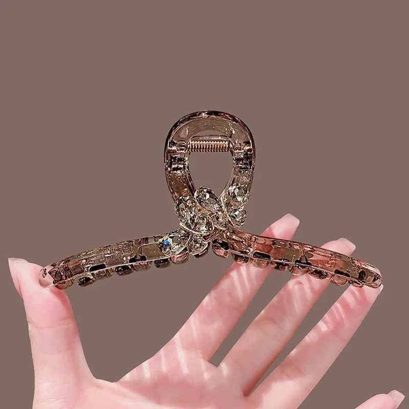 Retro Crystal Butterfly Hair Clip Acrylic Material Large Hair Grip High-end Korean Style Womens Hair Accessories H260326