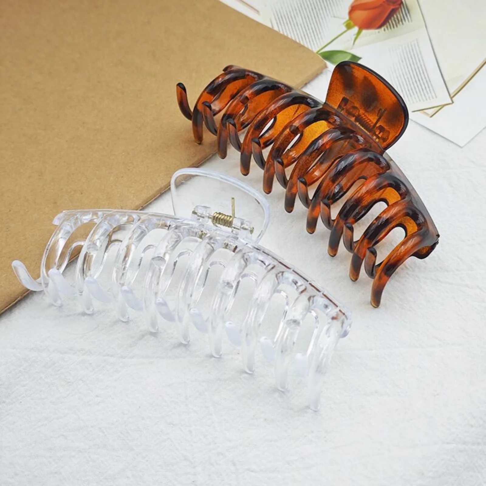 1PC Large Hair Claw Clips 4 -Piece Tortoise and Transparent Styles Fashionable Hair Accessories Ideal for Daily Casual Loo H260326