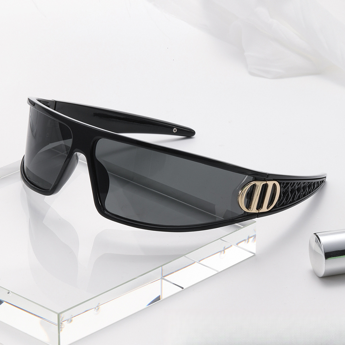 Luxury Brand Designer Sunglass New Trendy Fashion Headband Glasses Popular Online High-End Personalized Sunglasses Perfect For Street Photography Vers