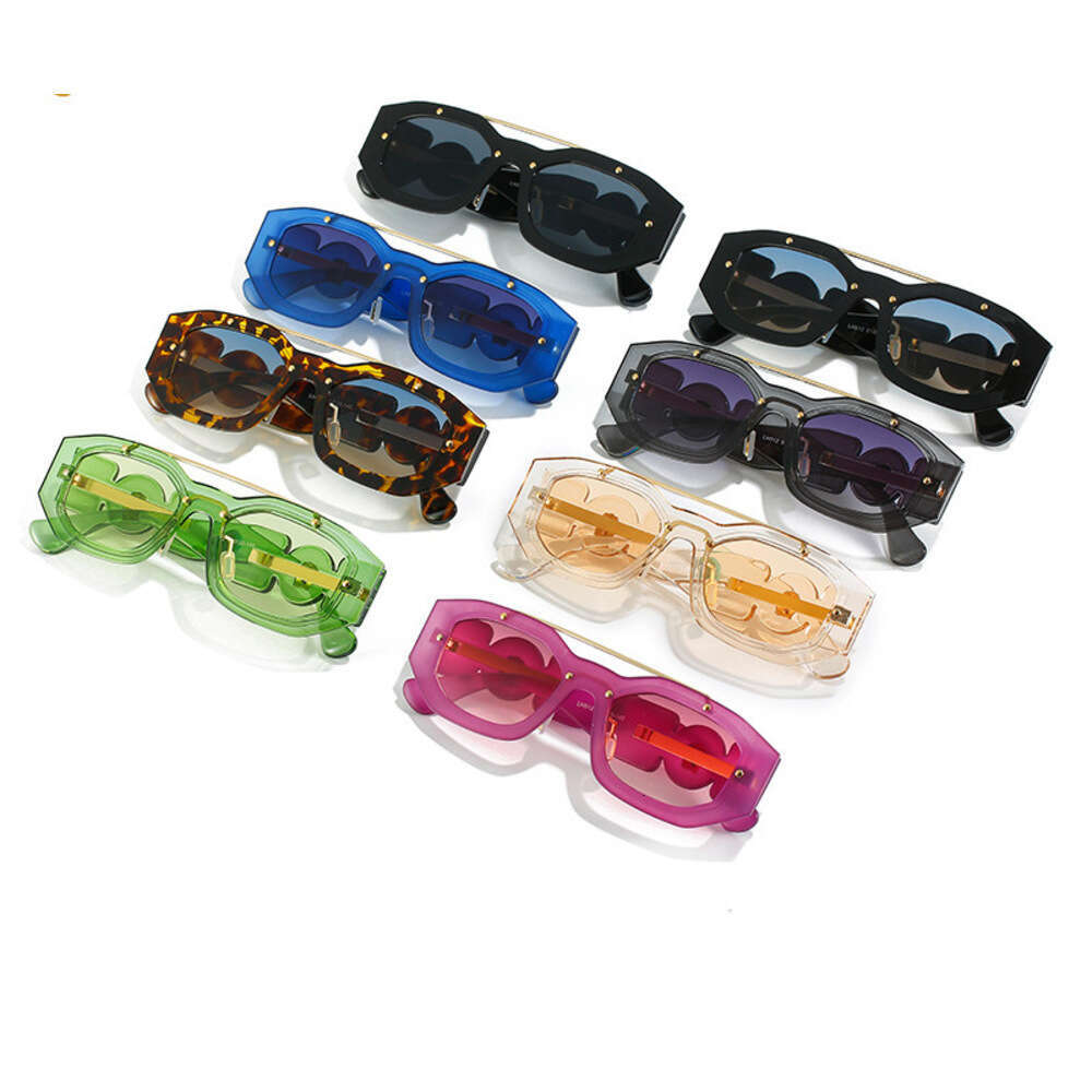 New Fashion European And American Trend Square Frame Modern Lens Sunglasses Wholesale Chunjinqiuli