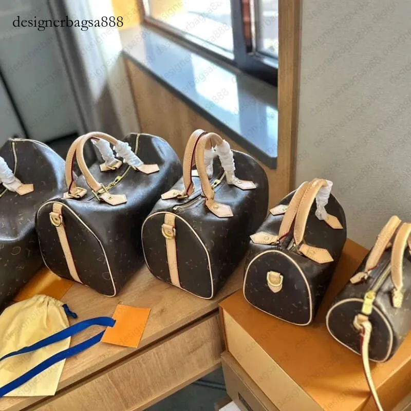 Men's and Women's Universal Luxury Designer Cowhide Leather Checkerboard Pillow Bag Women's Handbag Shoulder Bag Crossbody Purse Bronze Hardware 16 CM - 35 CM