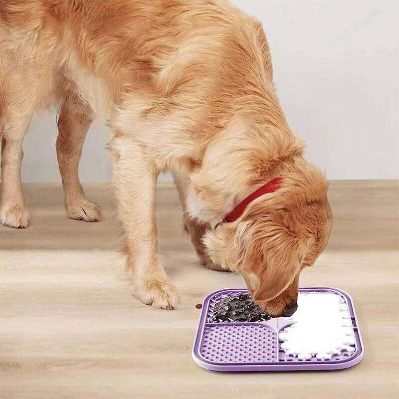 Pet Placemat Cat Slow Feeding Mat Dog Lick Mats Silicone Pets Eating Slowly Food Pad Cats Dogs Distracted Licking Plate Cutlery 26Y0326