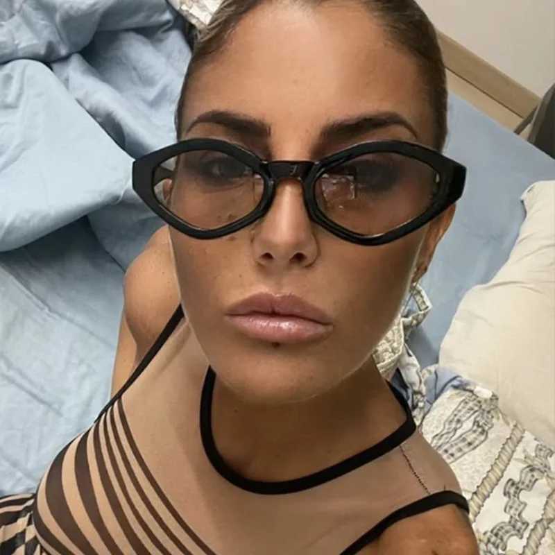 Cycling 2pcs Fashion Polygonal Shaped Womens Sunglasses Vintage Small Frame Punk Hip-hop Sun Glasses Outdoor Travel Eyewear D260326