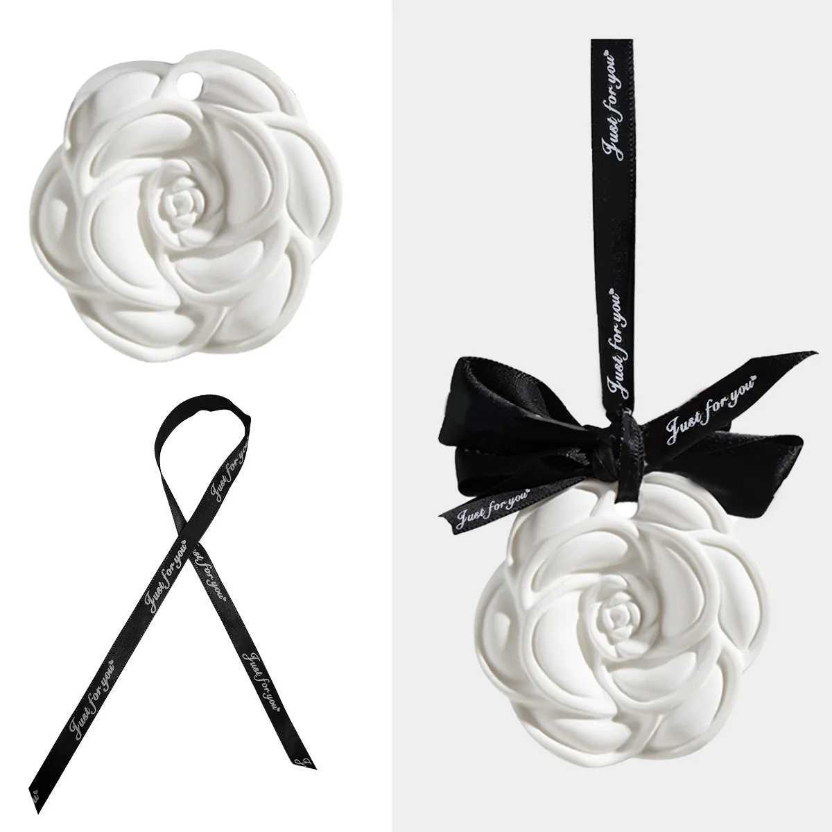 Indoor ceramic stone fragrance diffuser hanging for home use solid light car aromatherapy camellia pendant decoration H260326