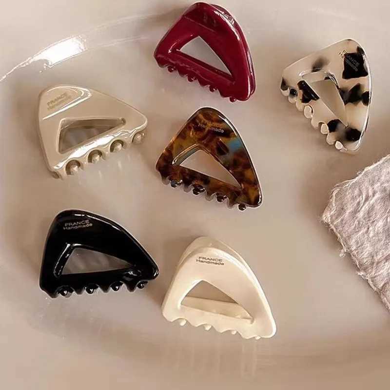 French Style Triangle Acetate Small Hair Claw For Women Girl Sweet Hair Ornament Mini Claw Clip Hairpin Hair Clip Hair Accessory H260326