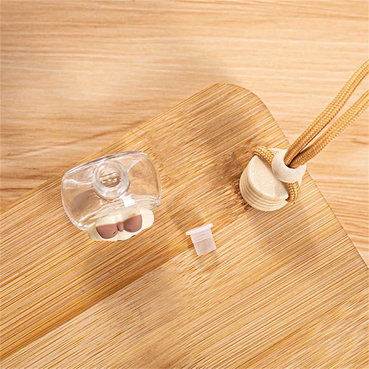 Cartoon Car Perfume Bottle Flat Circular Interior Decoration Empty Bottle Pendant Does Not Contain Liquid H260326