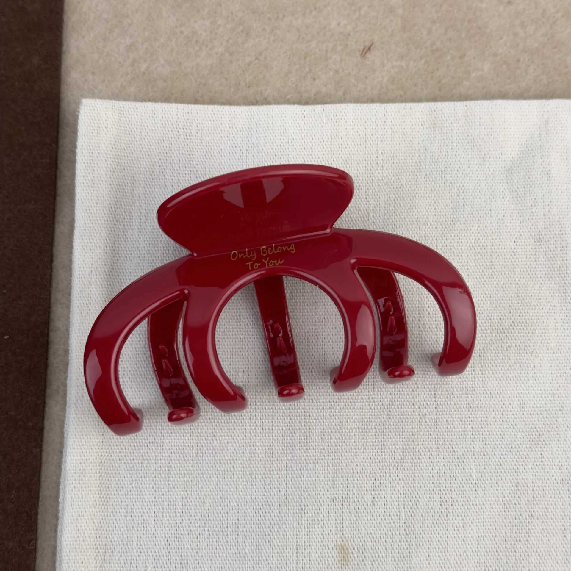 French Red Collection Large Grip Letters Gold Label Back Head Updo Shark Clip Hair Accessories Headwear Hairpin Hair Claw H260326