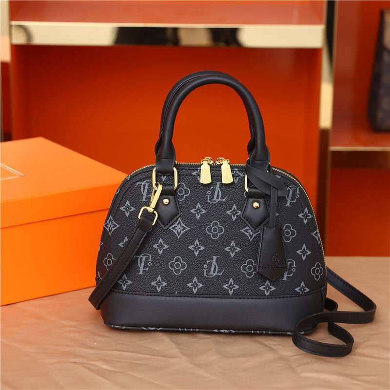 Vintage Print Handbag For Women 2026 New Model Simple And Stylish Shoulder Crossbody Fashionable Shell Bag