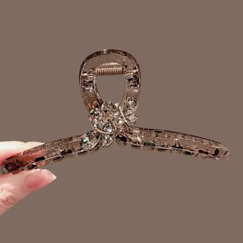 Retro Crystal Butterfly Hair Clip Acrylic Material Large Hair Grip High-end Korean Style Womens Hair Accessories H260326