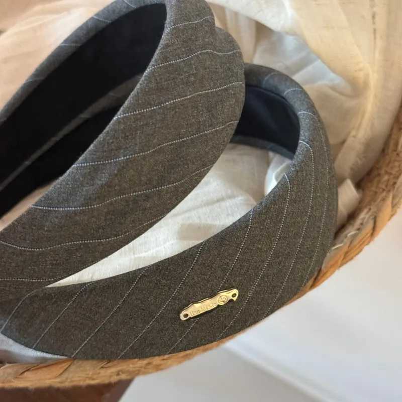 Korean simple high-end headband gray twill retro sponge hairpin versatile pressure hair high cranial top wide edge headband D260326