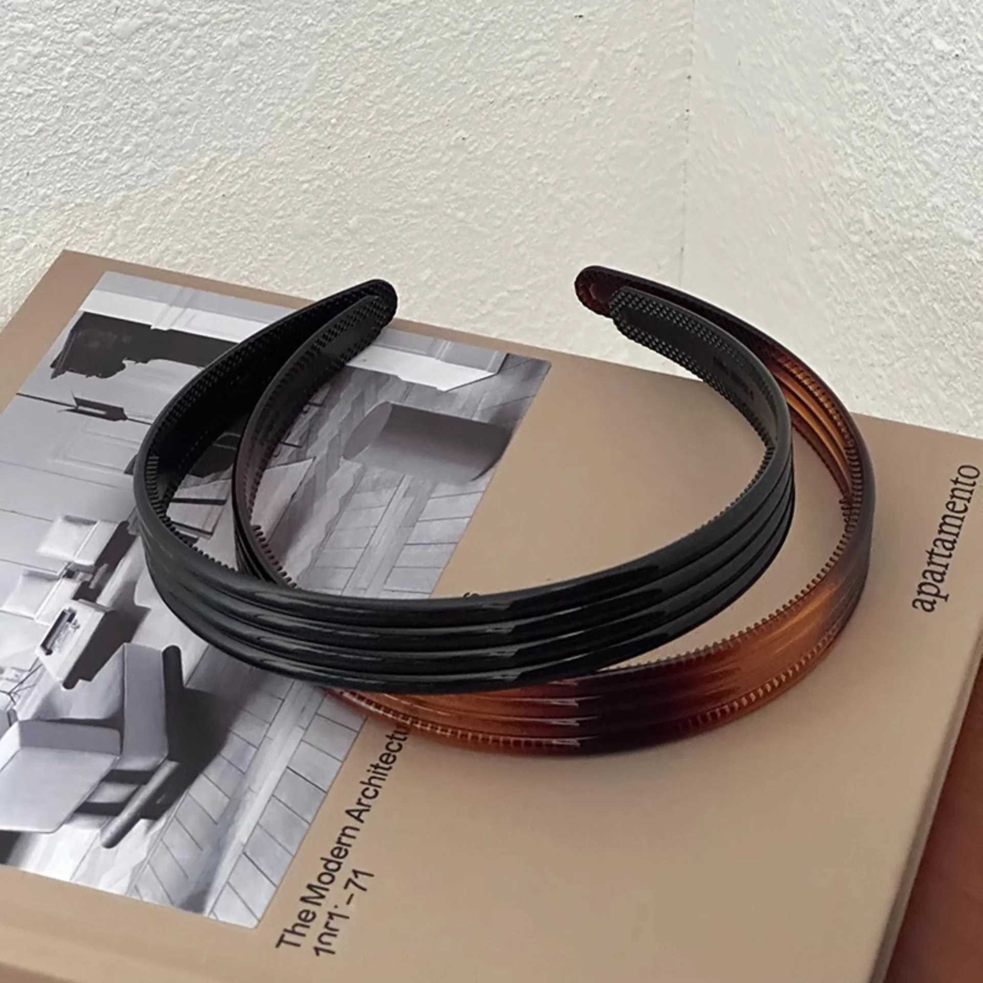 Simple Acrylic Wide Headband Retro Brown Black Toothed Hairband Women Solid Striped Hair Hoops Korean Style Hair Accessories D260326