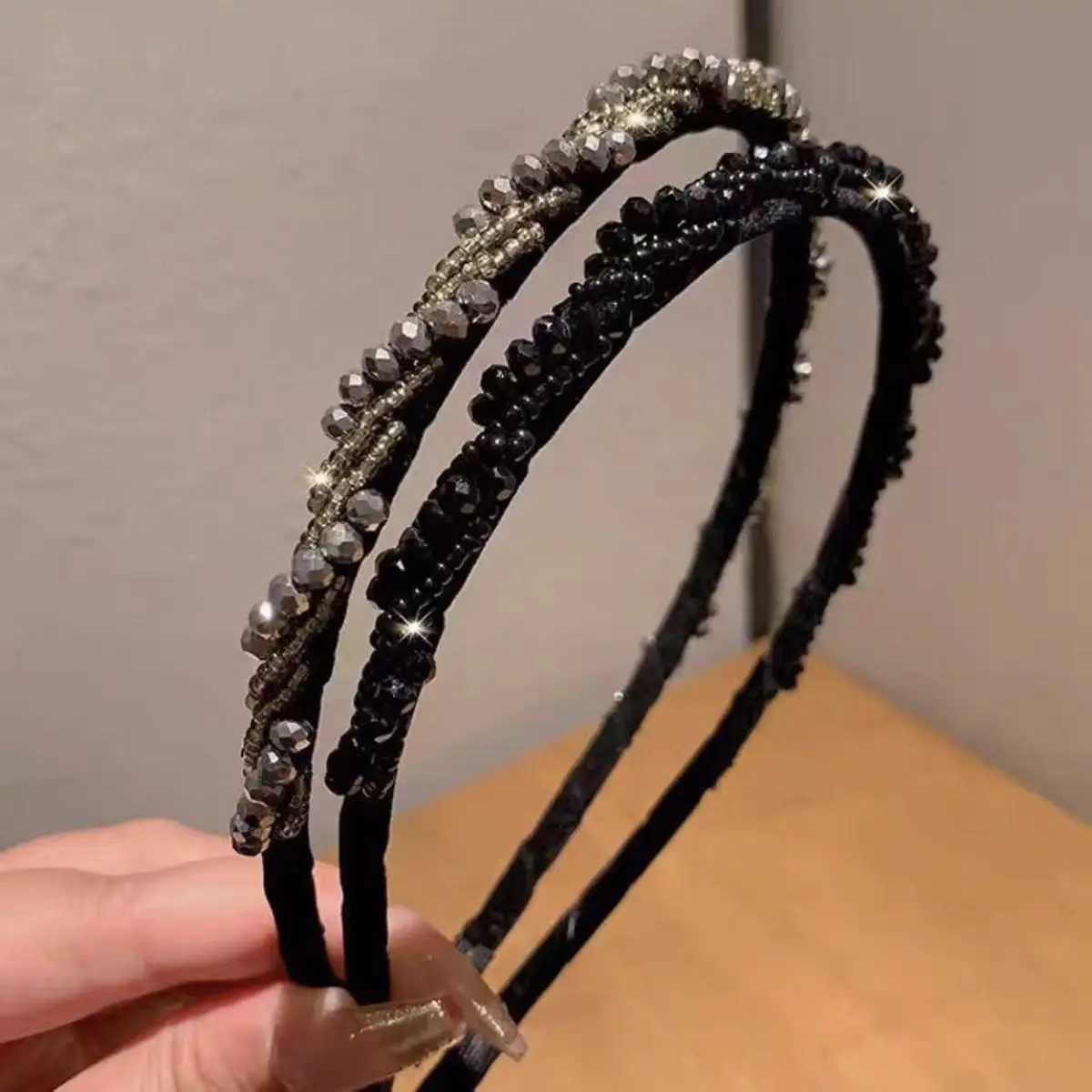 New Black Hairpin for Women Korean Style Bright Diamond Wrapped Crystal Headband Fashionable and High-End Headband Accessories D2603261
