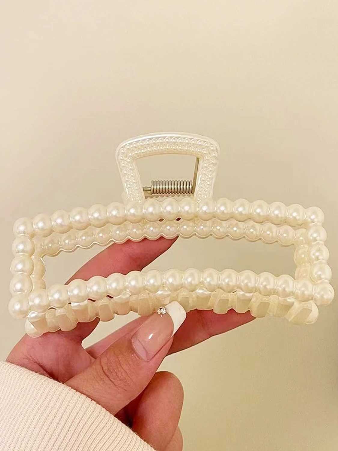 1pc temperament large pearl hair clip elegant back of the head grip clip pan hair ponytail shark clip simple retro French clip H260326
