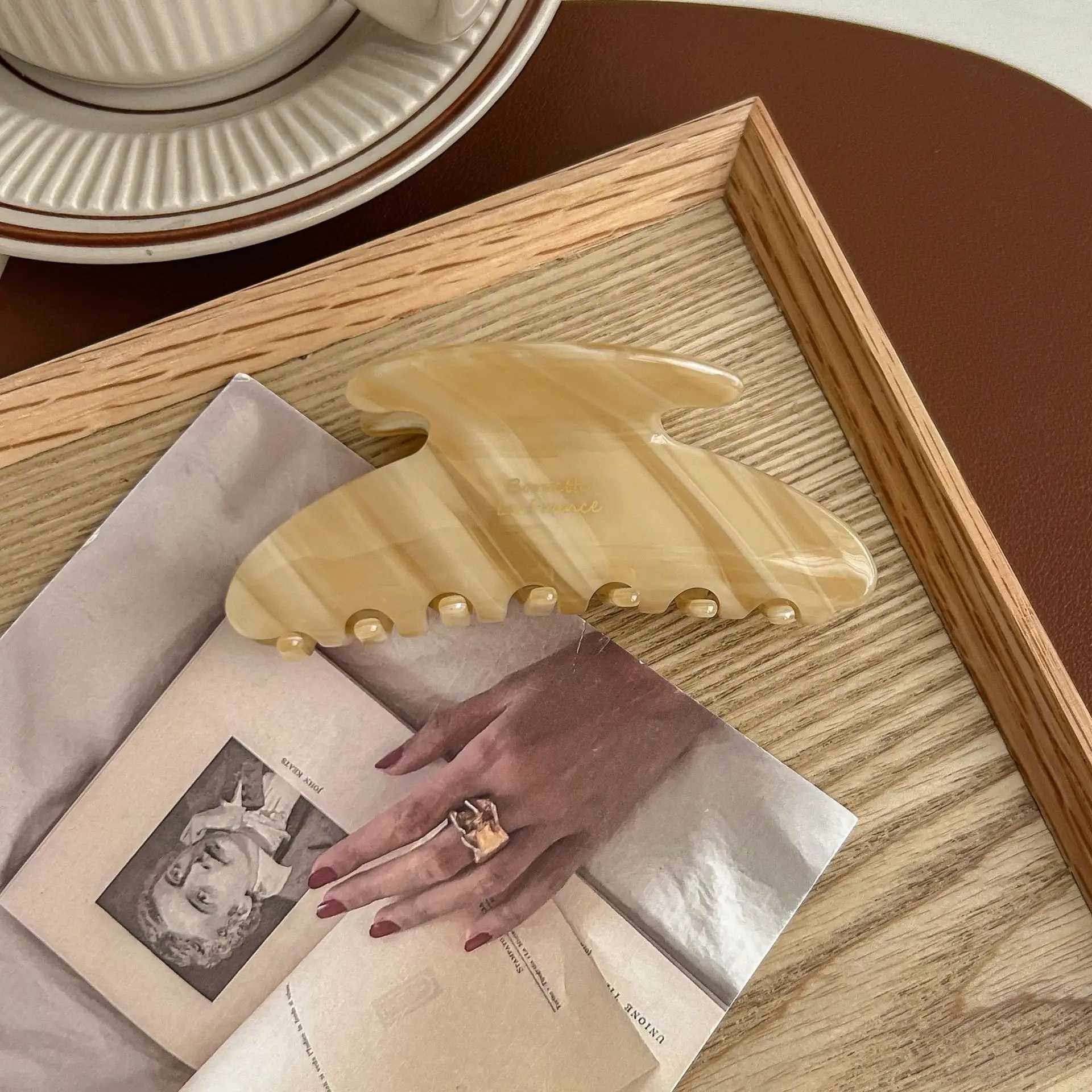 1Pcs of Hairpins High-end Korean Style Medium Shark Clip for Hair and Back of Head Girls and Ladies New Products H260326