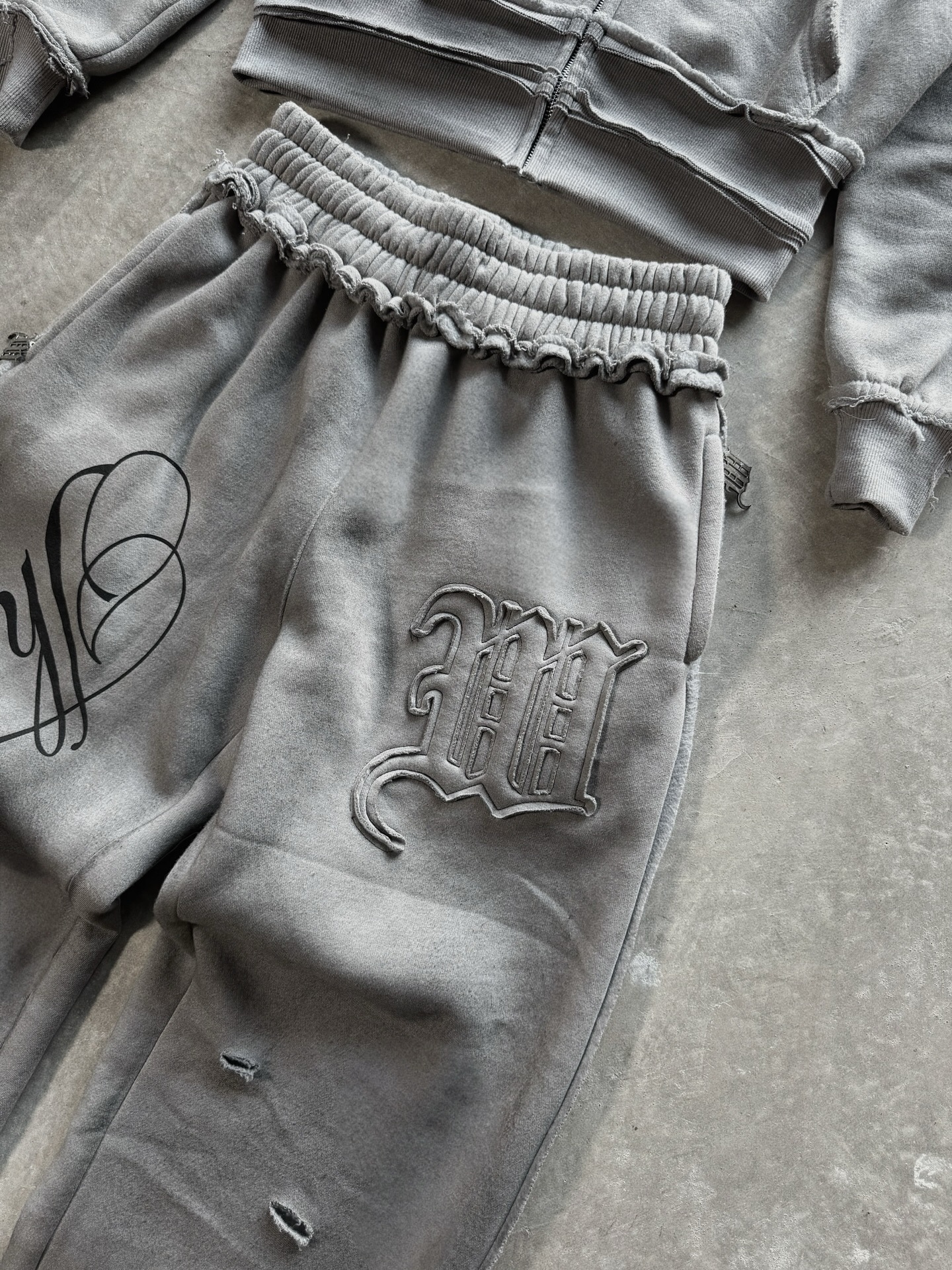 Grey Distressed Embroidery Hoodies Tracksuit Set Men Women Streetwear Oversized Hoodie & Pants Edgy Casual Two-Piece Outfit