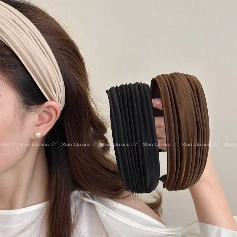 Korean striped wide brim headband women 2025 new high cranial top fashionable hair accessories D260326