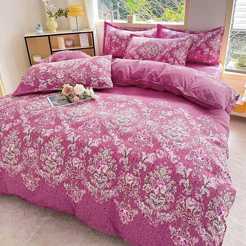 Printed three-piece set one duvet cover and a pair of pillowcases unpadded suitable for bedrooms hotels H260327