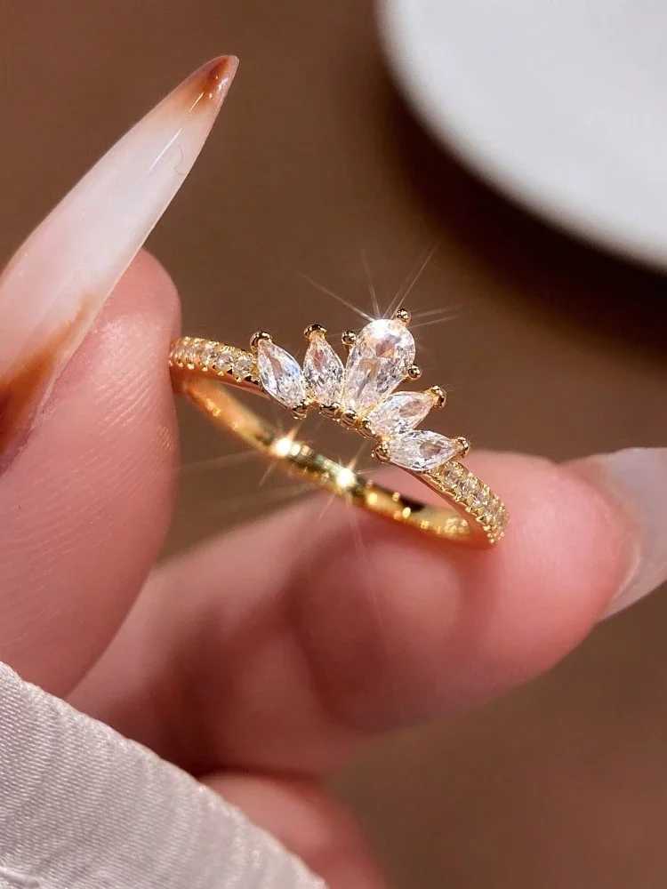 925 Sterling Silver Personalized Simplicity Crown Zircon Ring For Women Engagement Wedding Luxury High Quality Fine Jewelry H260327