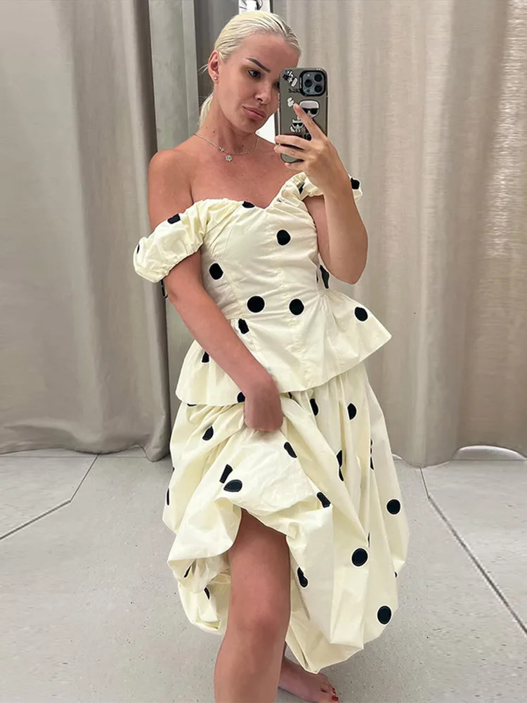 Women Polka Dot Top Long Skirt 2 Piece Set Elegant V-neck Sleeveless Slim Top High Waist Pleated Loose Skirt Suit Lady Daily Set 260326