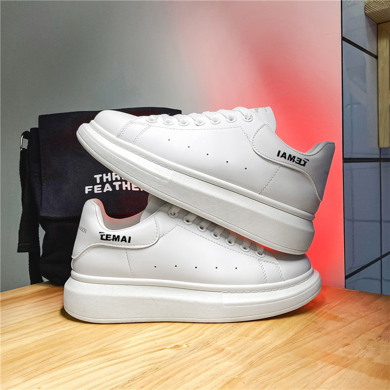 new design shoes 2026 Spring Couple White Sneakers for Men & Women, Platform Height Increase Casual Shoes, Versatile Thick Sole Skateboard Shoes