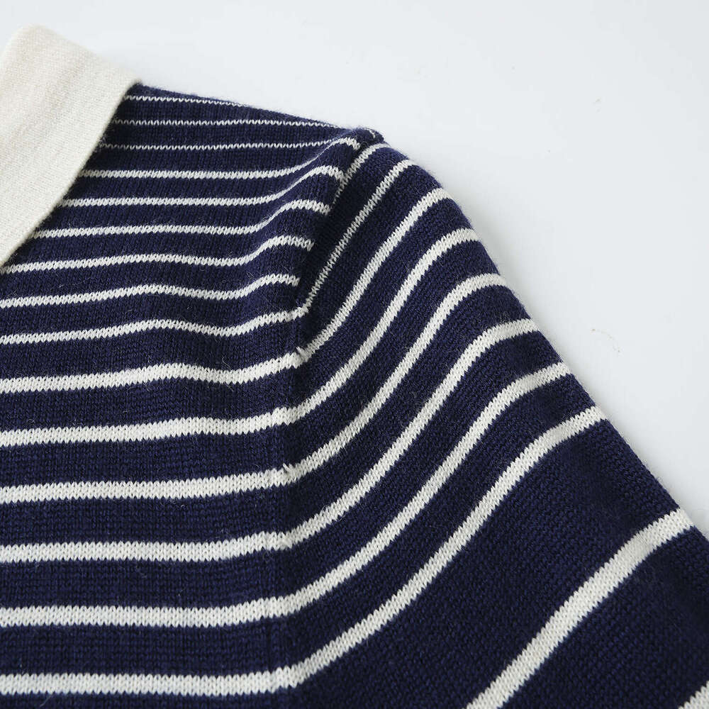 2026 autumn and A1 winter new French designer color blocked striped Polo collar knitted dress fashionable CC slim fit dress