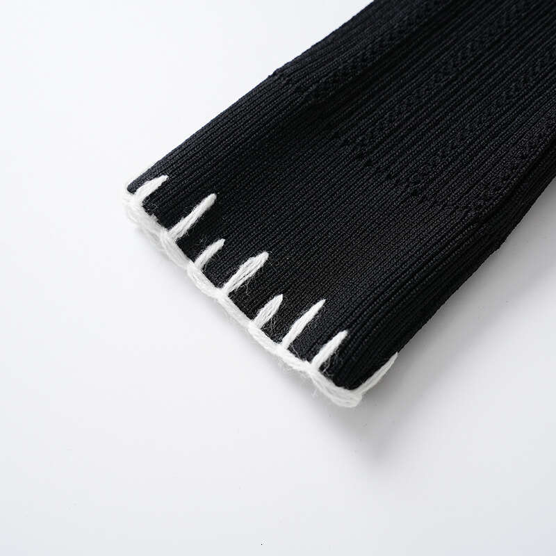2026 early spring new designer elegant round neck CC contrasting hem lace c1 trimmed slim knit cardigan top